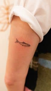 fine line tattoo malaga, pez