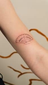 fine line tattoo malaga, abanico